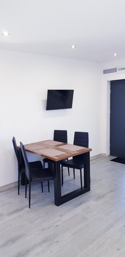 Apartamenty U Wioli I Marcina Леба Экстерьер фото